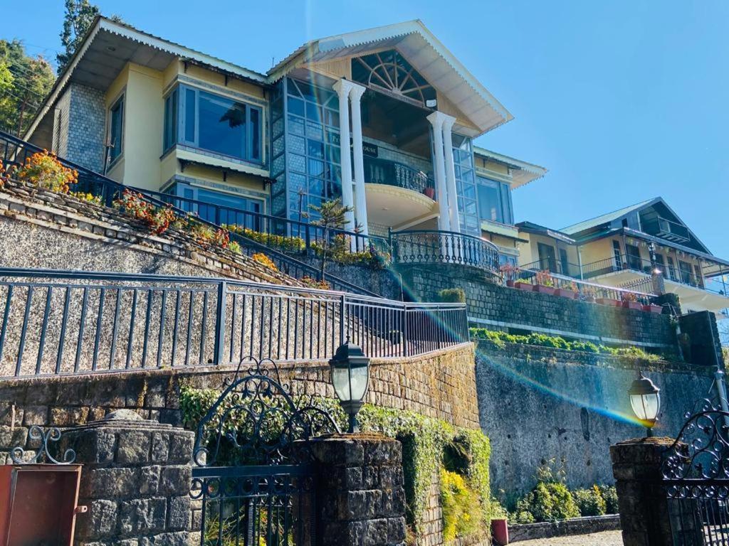 The Horizon Villa South Dharamshala Exterior photo